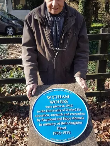 prof Evans at Wytham