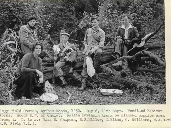 A group of ecologists, Elton and his pupils, in the Woods in 1950 (by per of OUMNH).