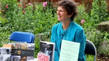 Liz Woolley